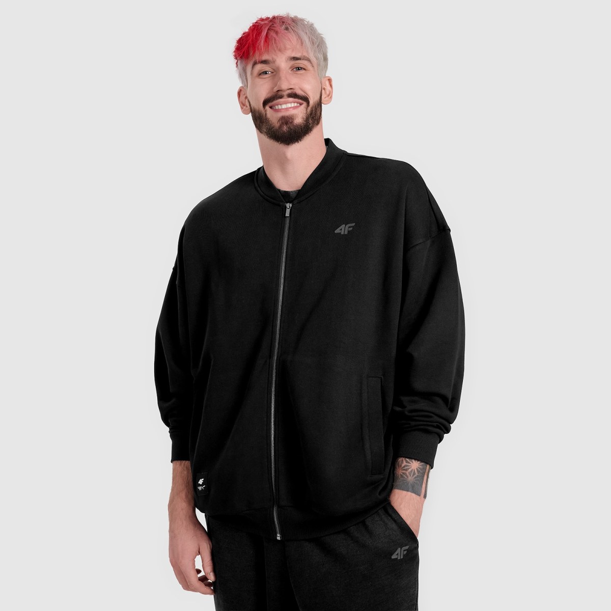 Pánska Oversize bomber mikina 4F x Tomasz Fornal - čierna · záber 2
