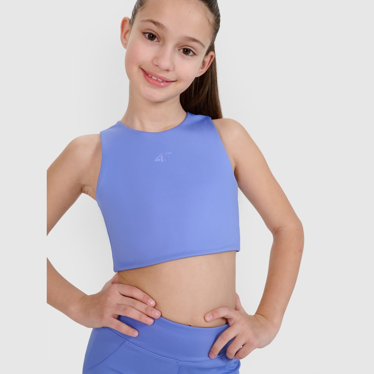 Dievčenský rýchloschnúci športový crop top 4F JUNIOR x Anna Lewandowska - modrý · záber 2
