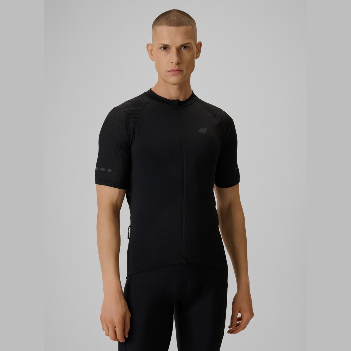 Pánsky cyklistický dres s ochranou UPF50+ - čierny · záber 1