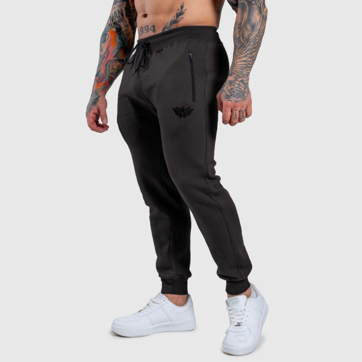 Jogger tepláky Iron Aesthetics Round, sivé · záber 1