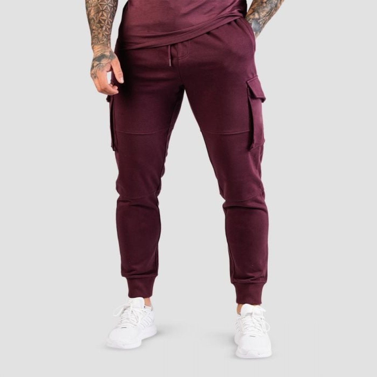 GymBeam Tepláky TRN Eggplant MM · záber 1