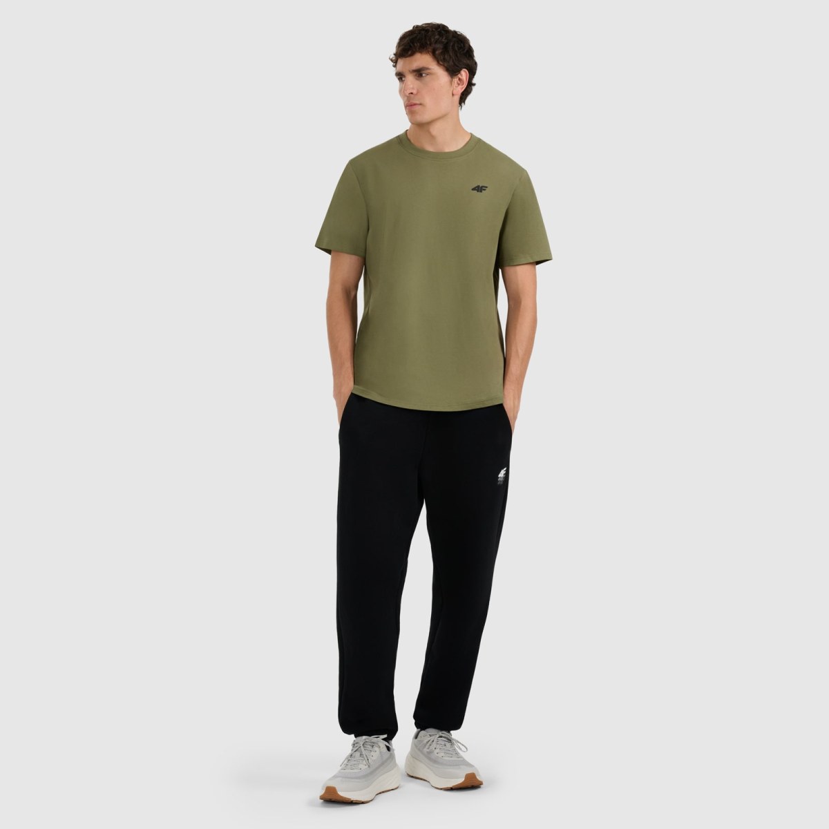 T-shirt regular hladký pánsky - khaki · záber 2