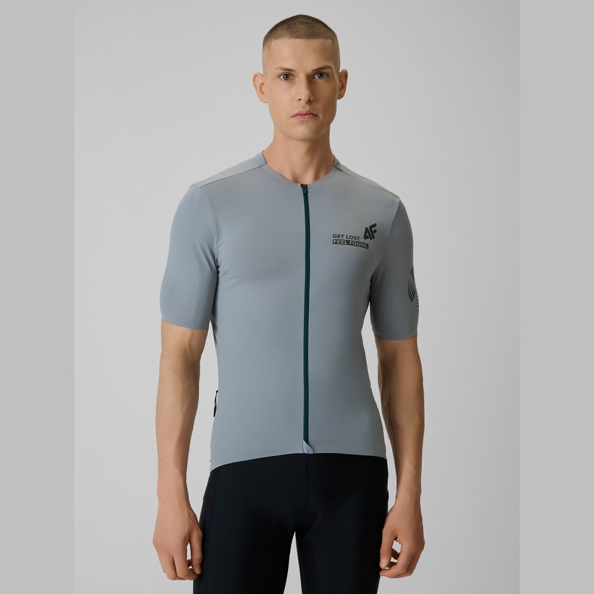 Pánsky cyklistický dres s ochranou UPF50+ - sivý · záber 1