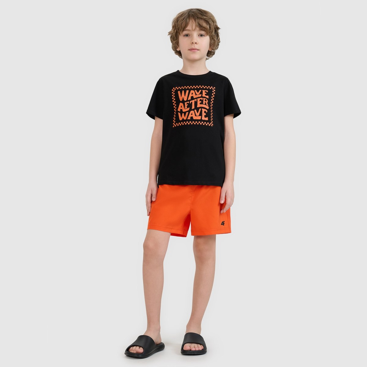 Chlapčenské plážové boardshorty - červené · záber 3