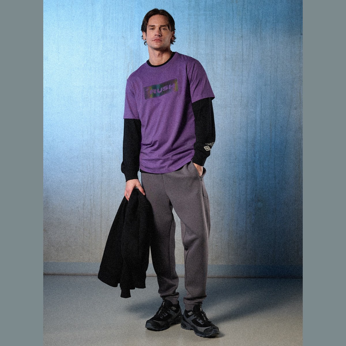 T-shirt regular s potlačou pánsky - fialový · záber 2