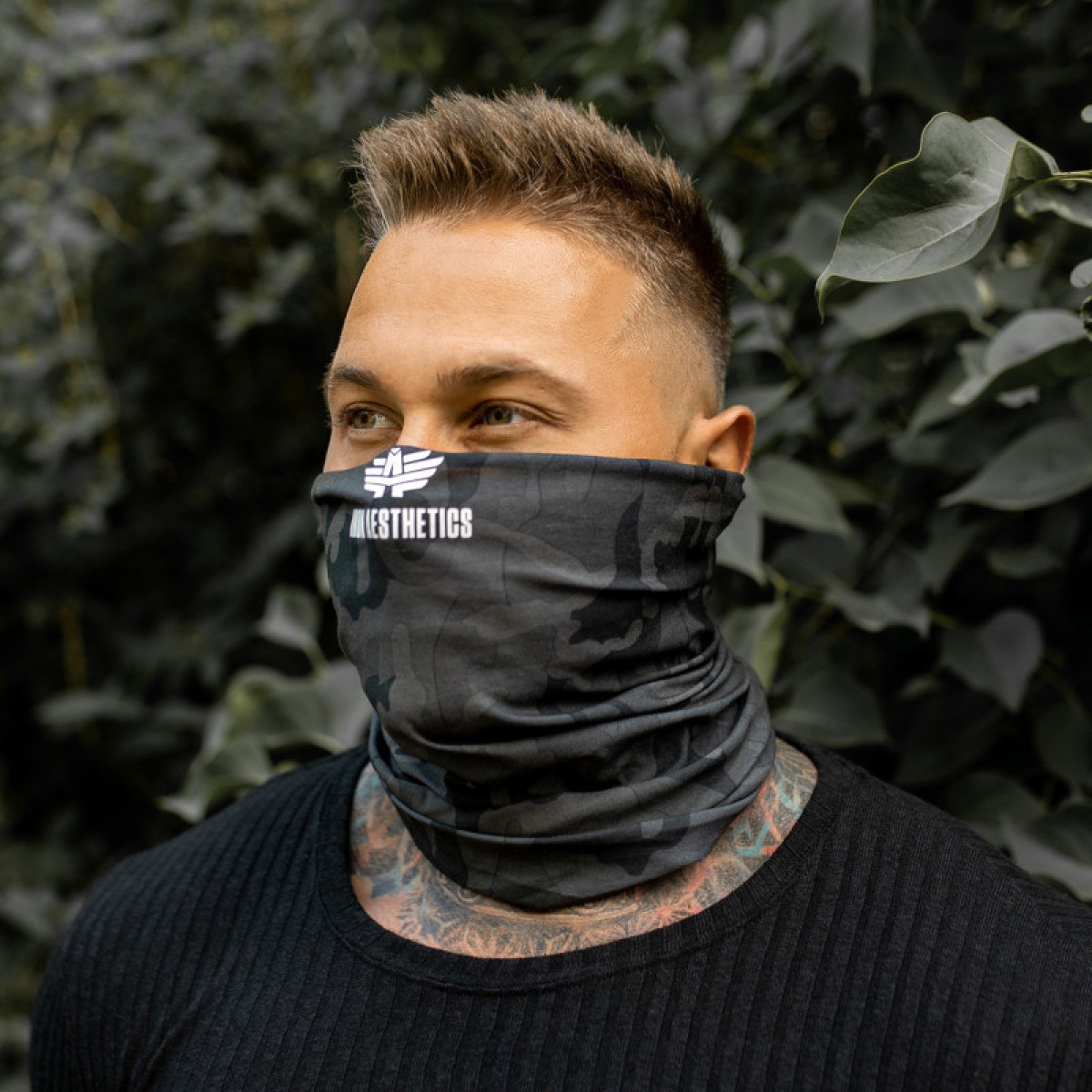 Multifunkčný nákrčník Iron Aesthetics, camo · záber 1
