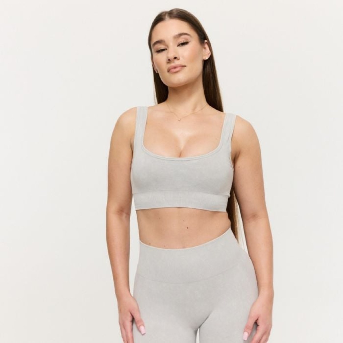 GymBeam Bezšvová športová podprsenka Lift Grey XL · záber 1