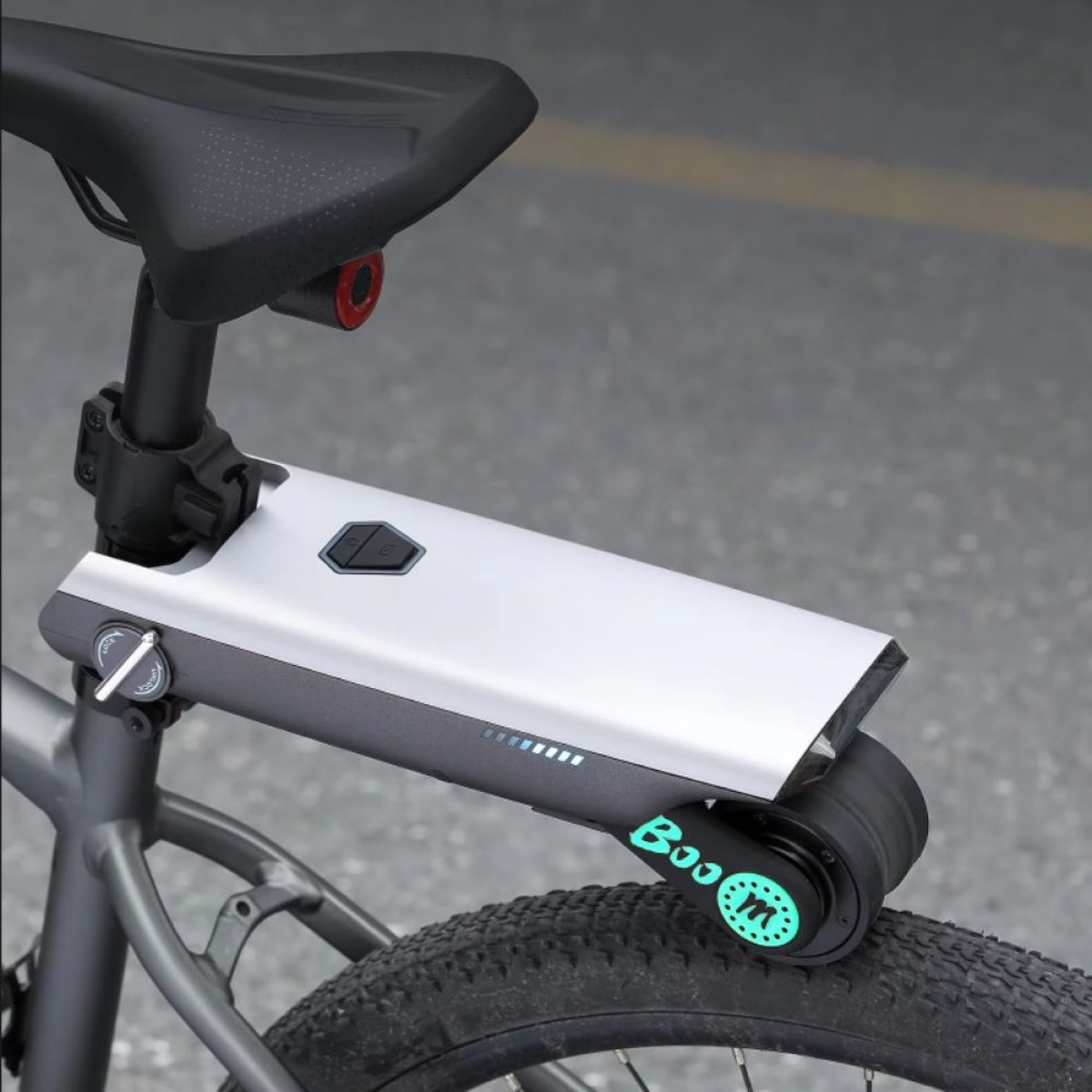 P.wheel Prídavný motor na bicykel · záber 1
