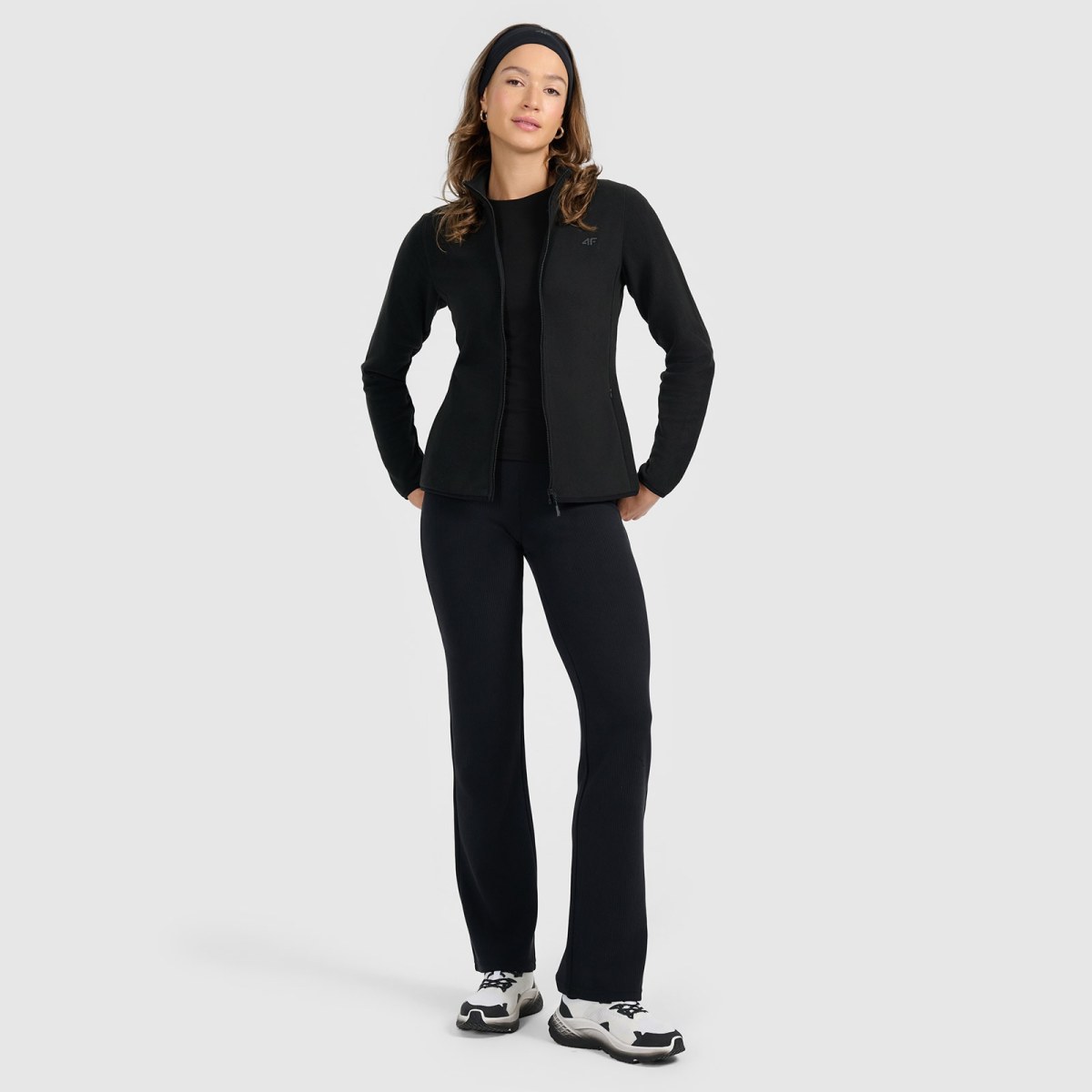 Dámsky slim fleece so stojačikom - čierny · záber 2