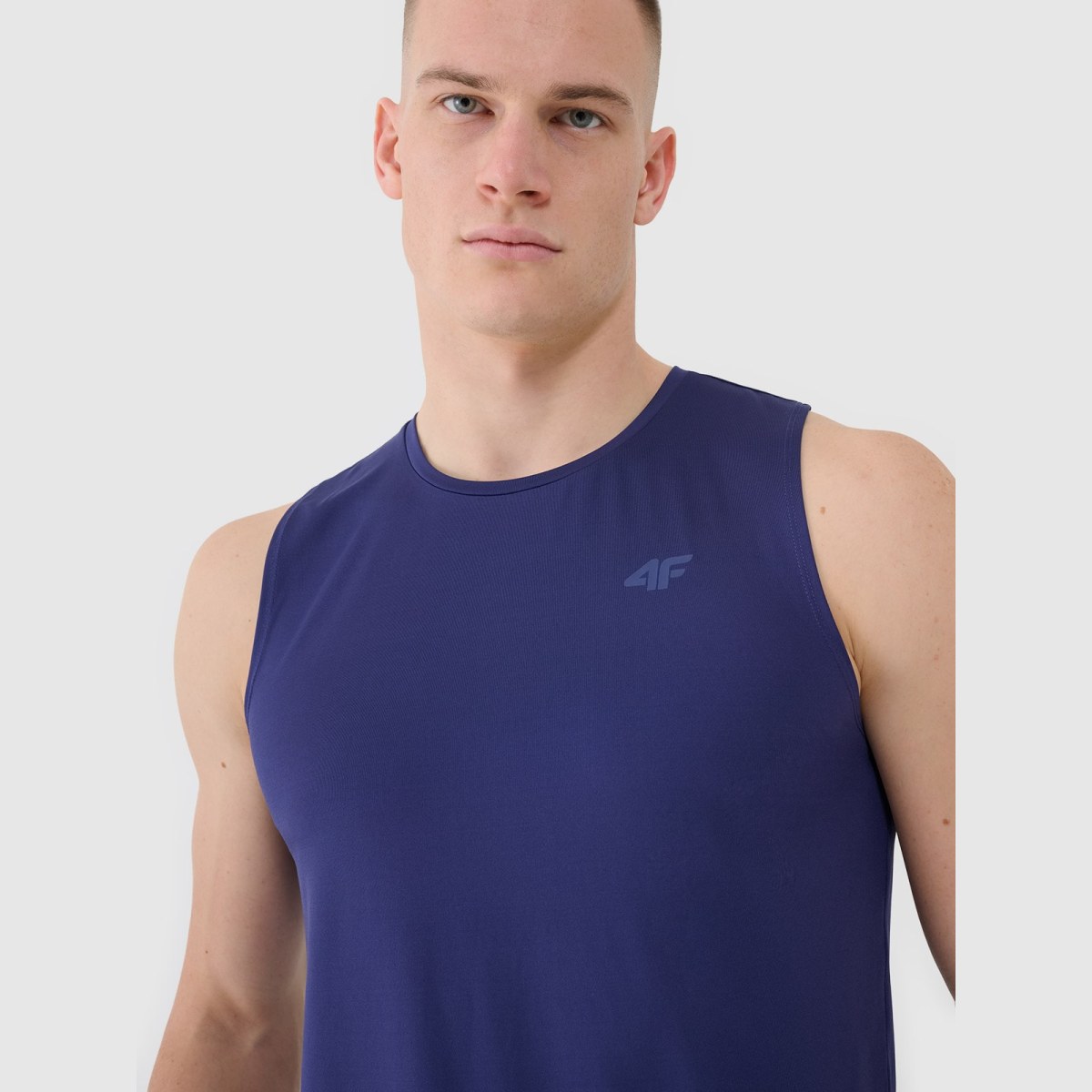 Pánsky rýchloschnúci regular tank top - tmavomodrý · záber 2