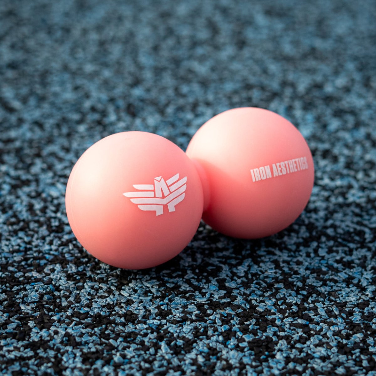 Masážna loptička Iron Aesthetics DuoRoll Ball, ružová · záber 1