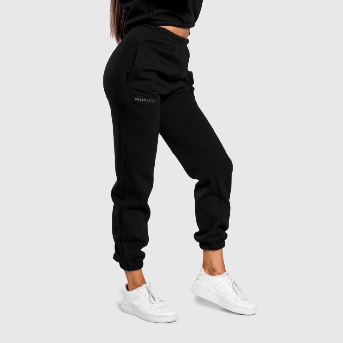 Dámske oversized tepláky Iron Aesthetics Simone, čierne · záber 1