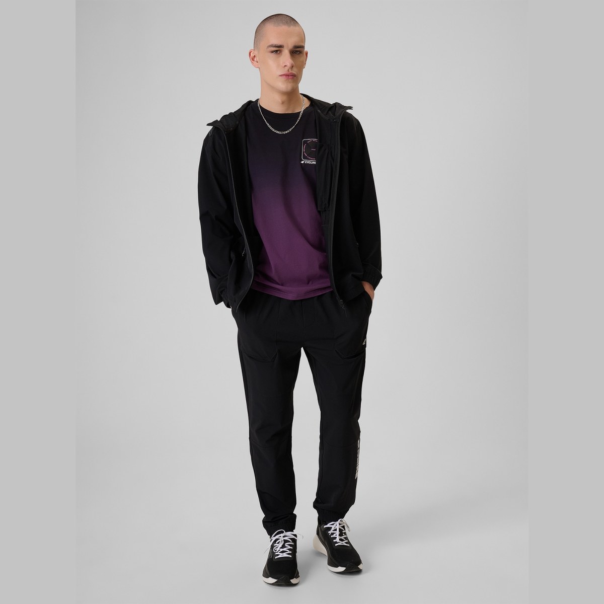 T-shirt relaxed s potlačou pánsky - čierny · záber 2