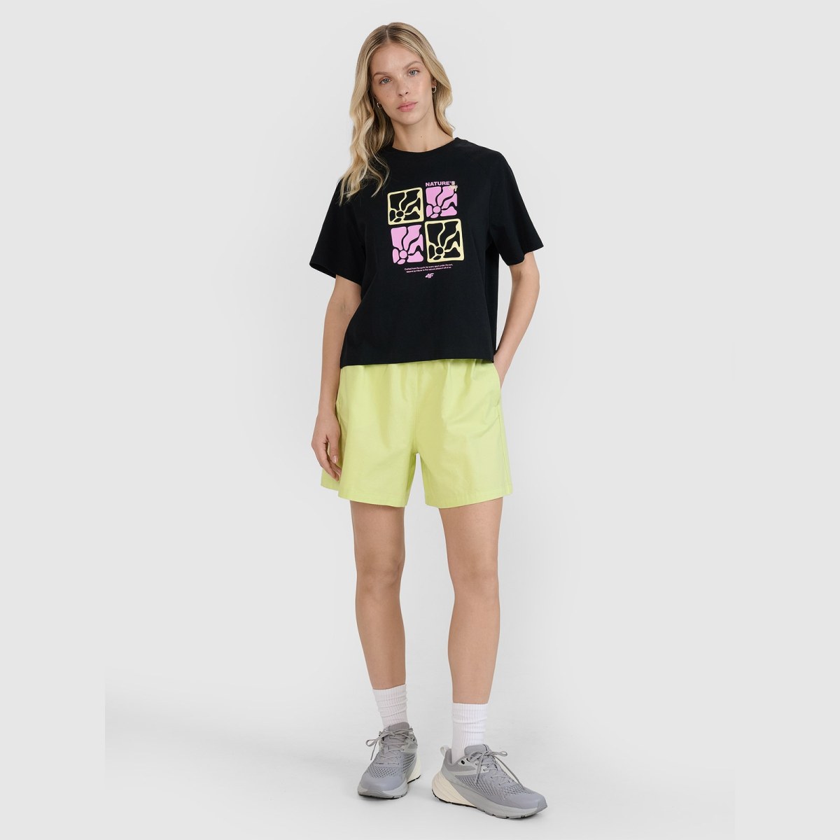 Dámske casual šortky - žlté · záber 1