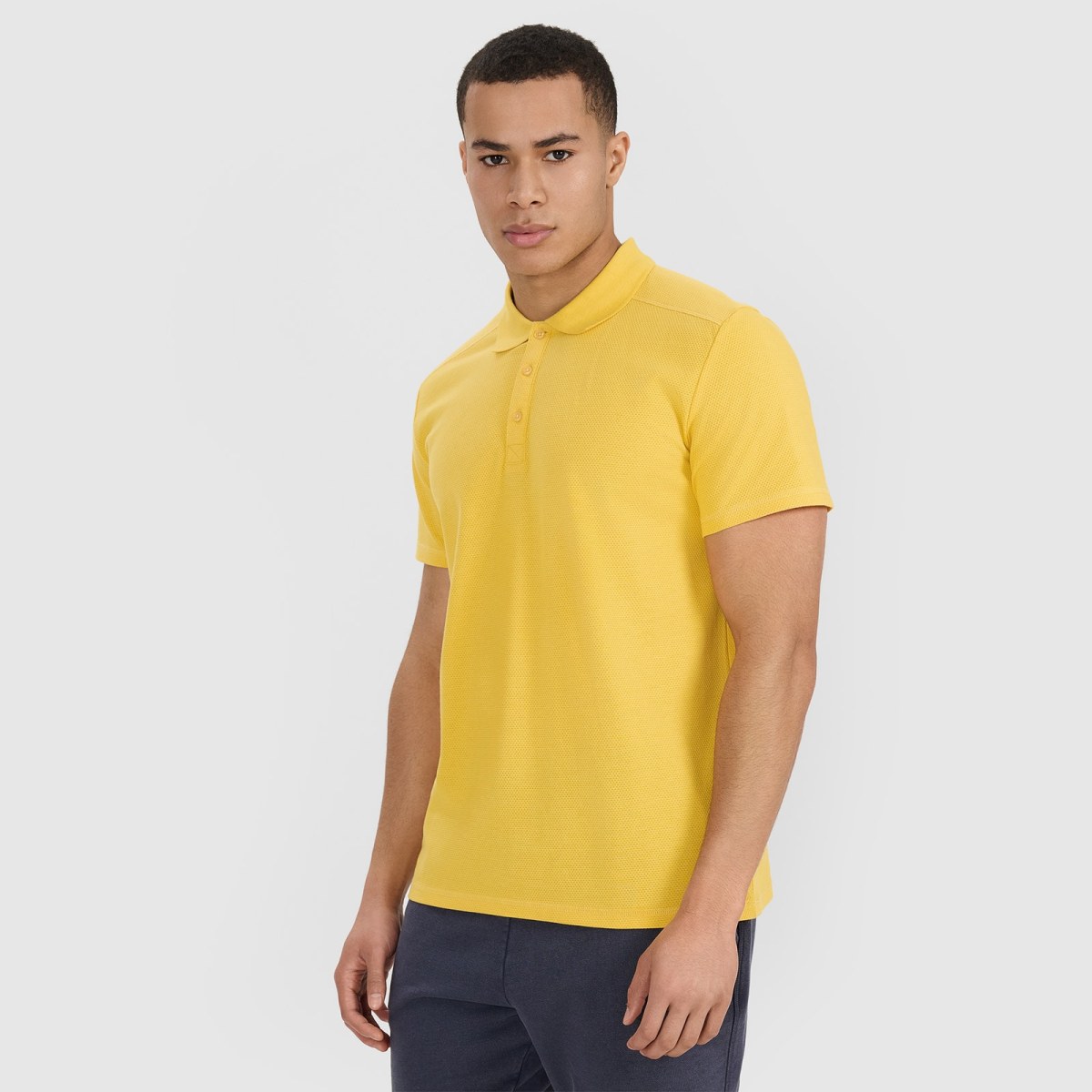 Pánske regular polo tričko - žlté · záber 1