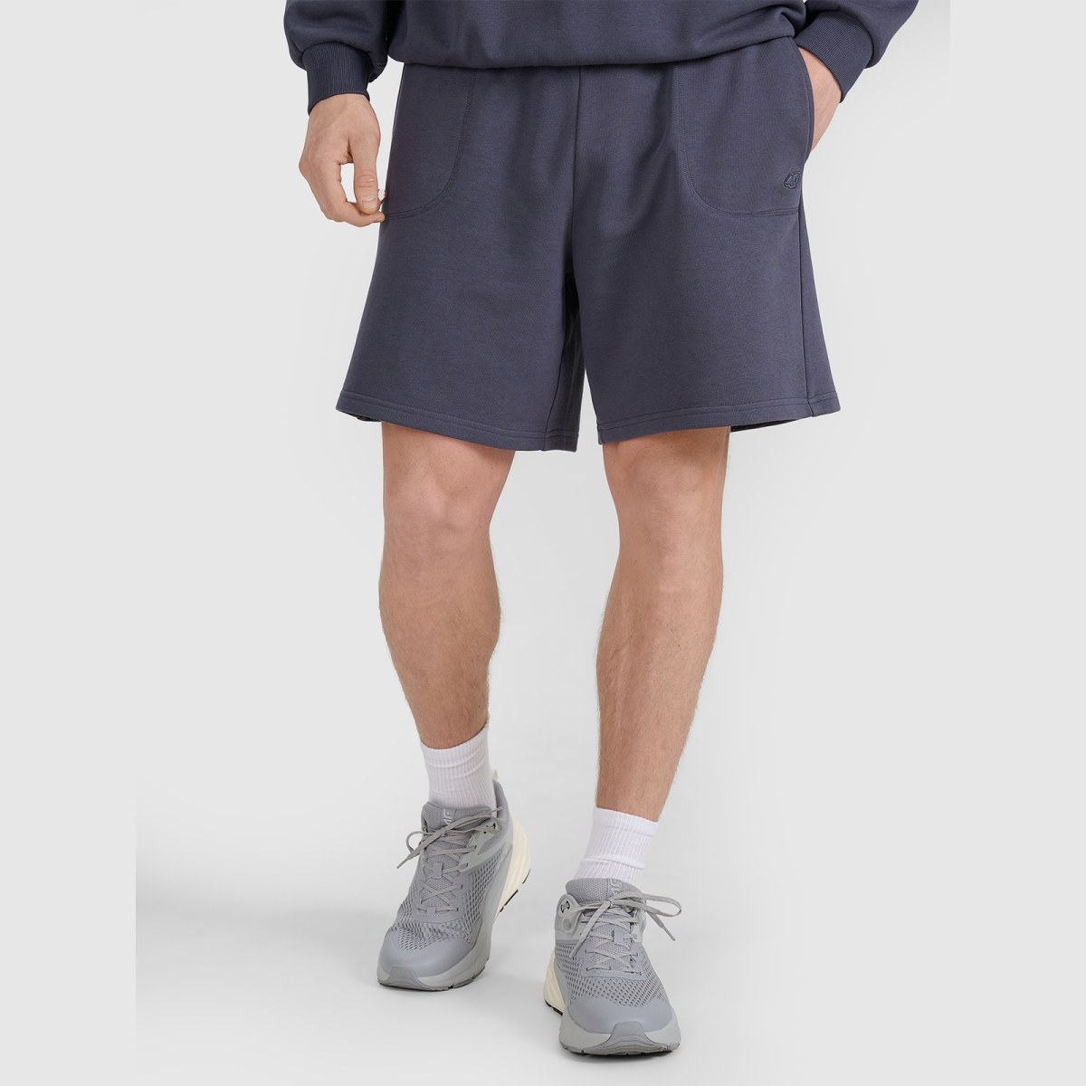 Unisex teplákové šortky - šedé · záber 4