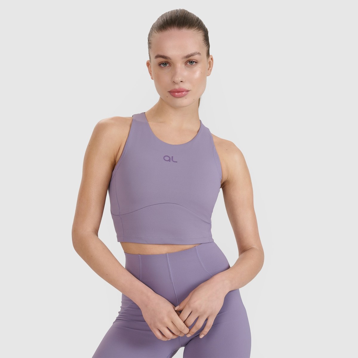 Tréningový crop top s výrezom na chrbte 4F x Anna Lewandowska - fialový · záber 1