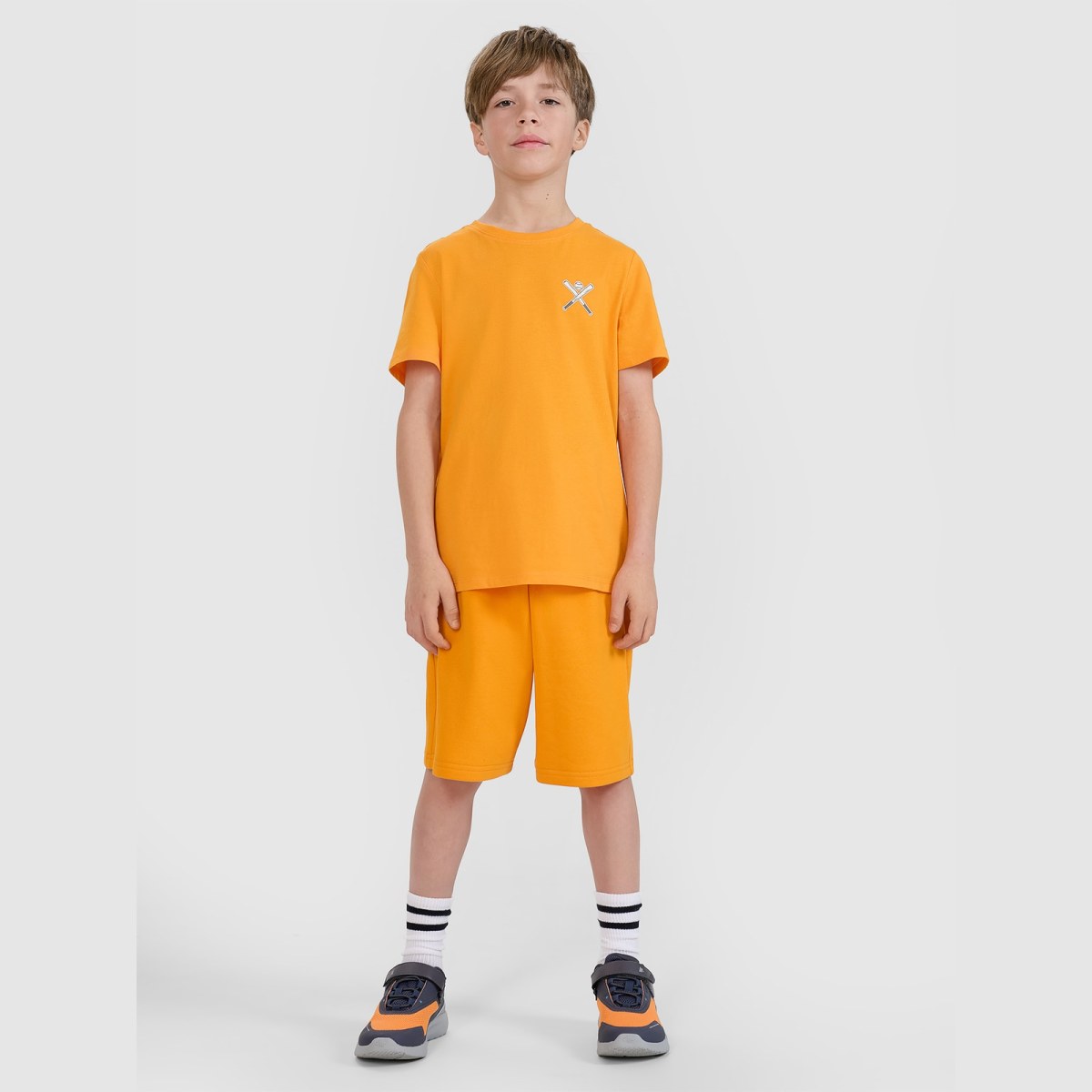 Chlapčenské teplákové šortky - oranžové · záber 1
