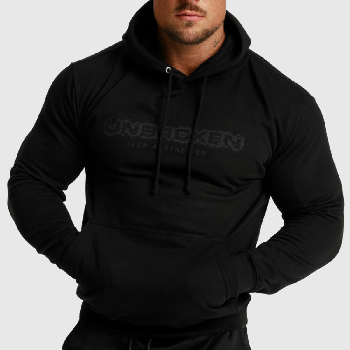 Fitness mikina bez zipsu Iron Aesthetics Unbroken, čierna · záber 2