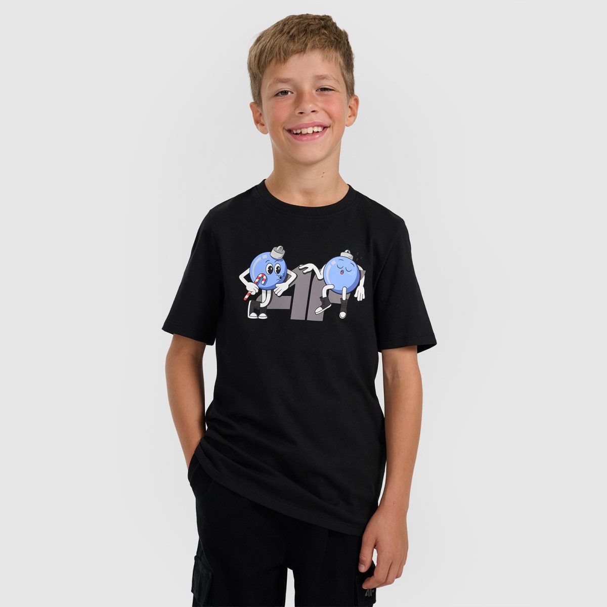T-shirt regular s vianočnou potlačou chlapčenský - čierny · záber 1