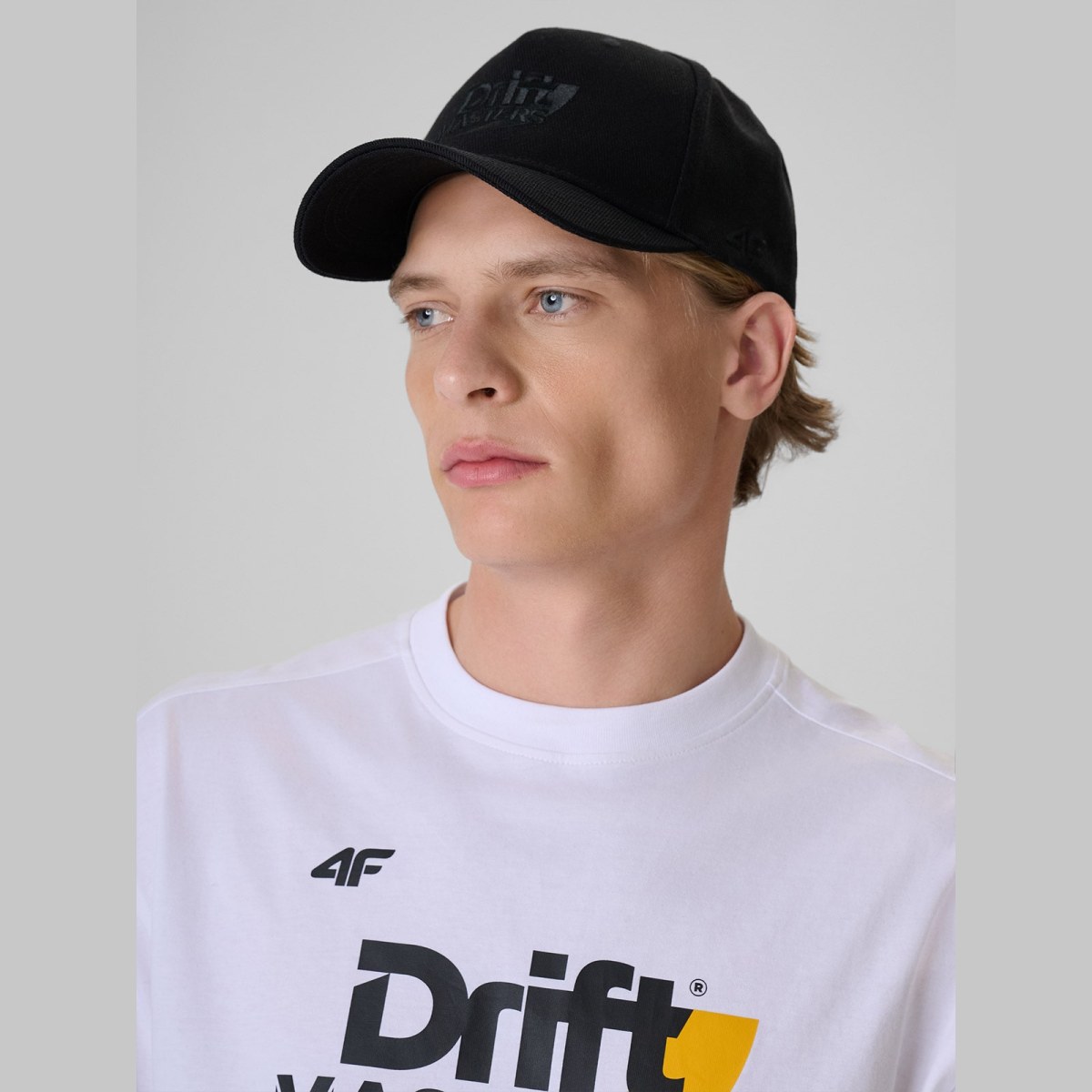 Šiltovka strapback unisex 4F x Drift Masters - čierna · záber 1