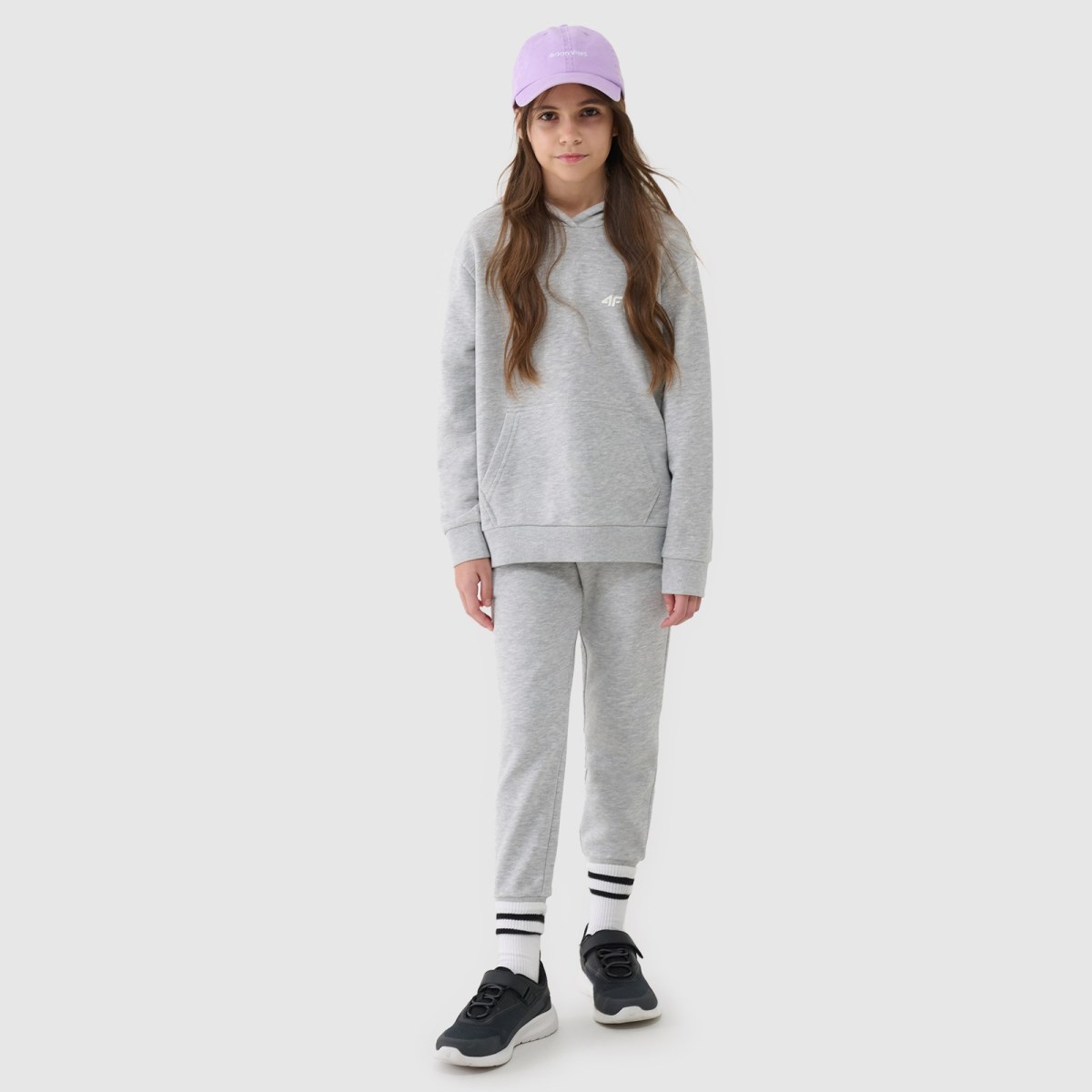 MIKINA · záber 2