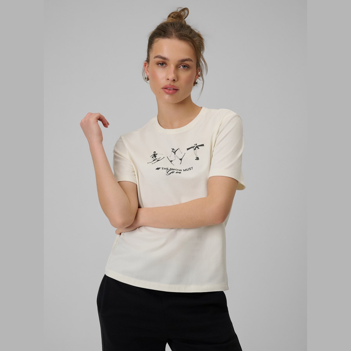 T-shirt regular s potlačou dámsky - béžový · záber 1