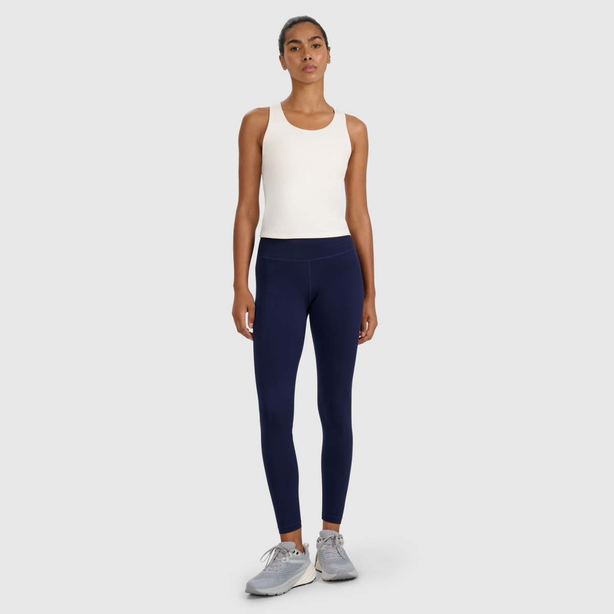 Dámsky rýchloschnúci tréningový crop-top - biely · záber 2