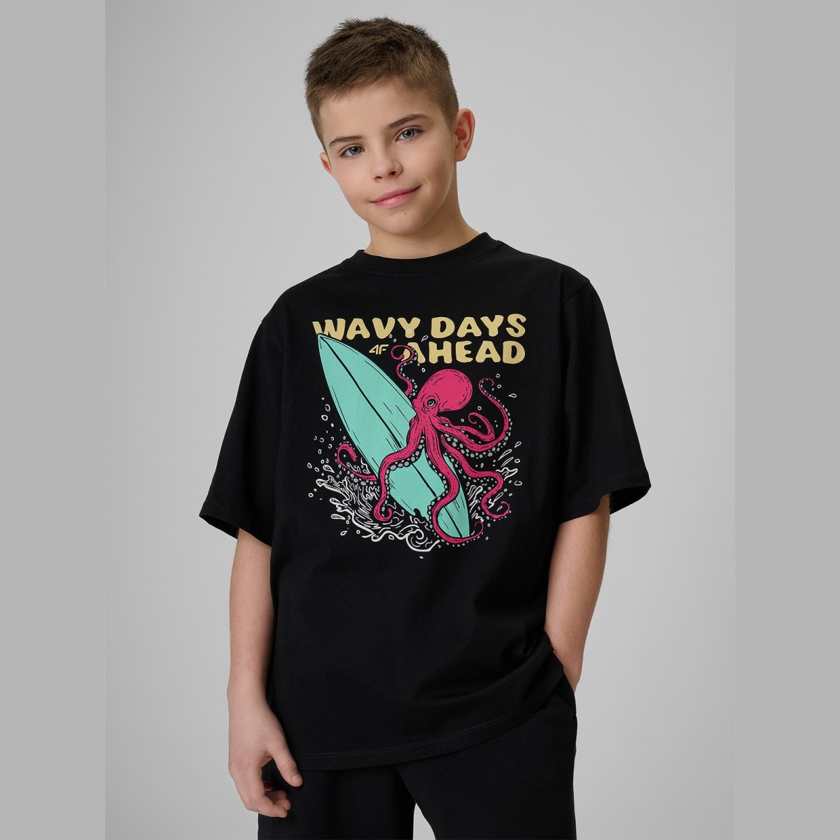 T-shirt loose s potlačou chlapčenský - čierny · záber 9
