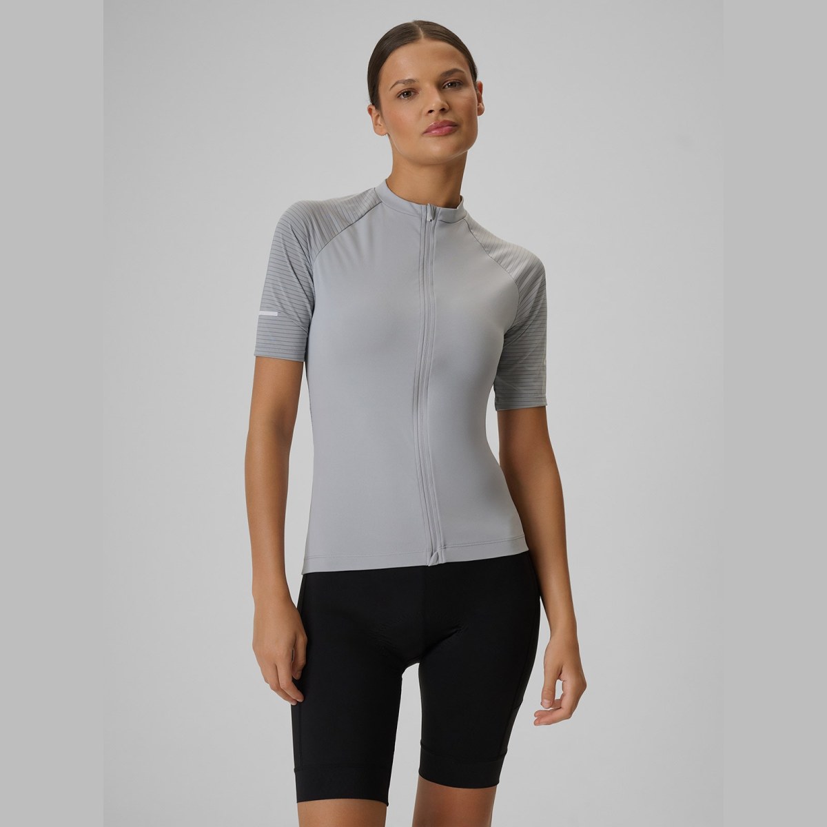Dámsky cyklistický dres - sivý · záber 1