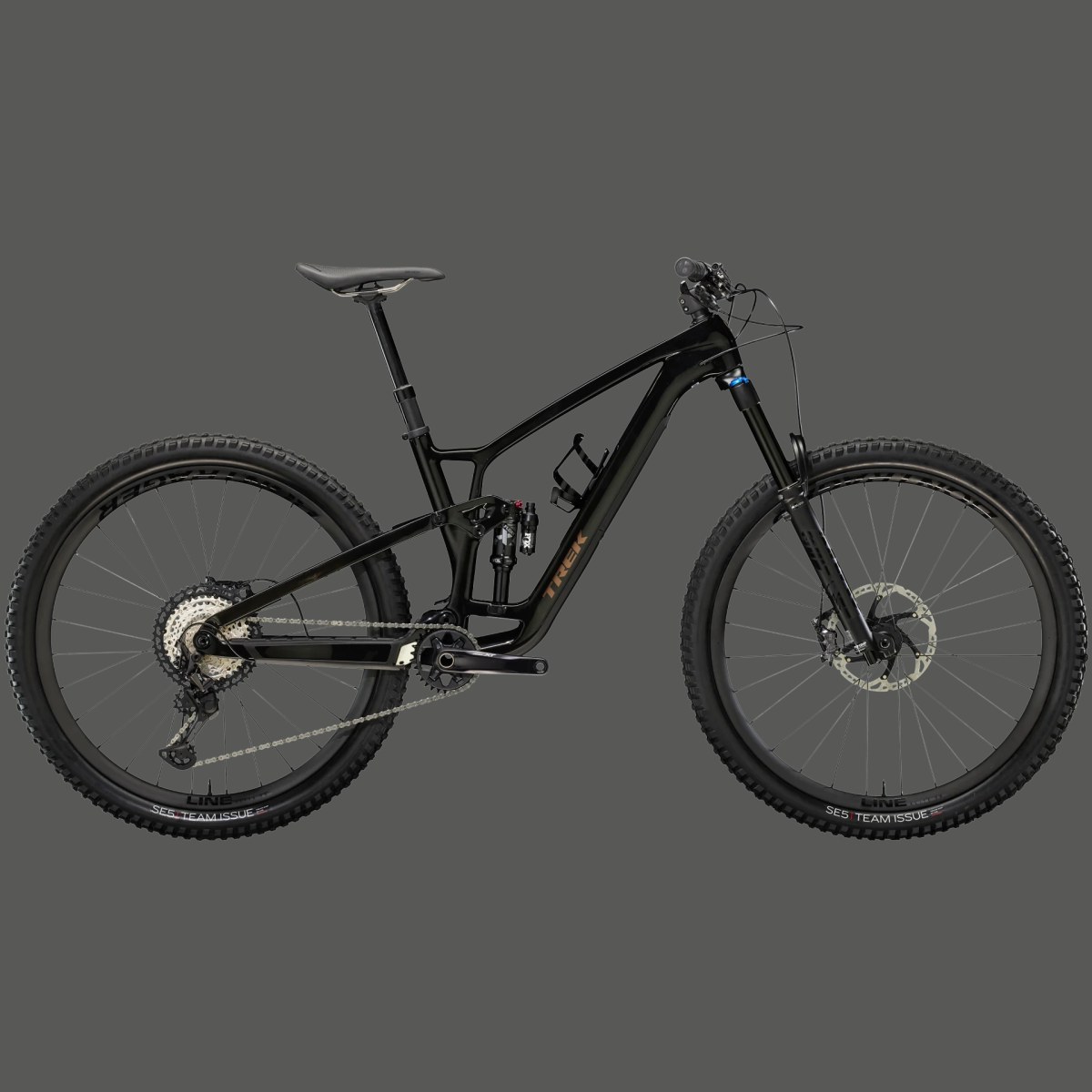 Trek Fuel EX 9.8 XT Gen 6 - Veľkosť: M, L · záber 1