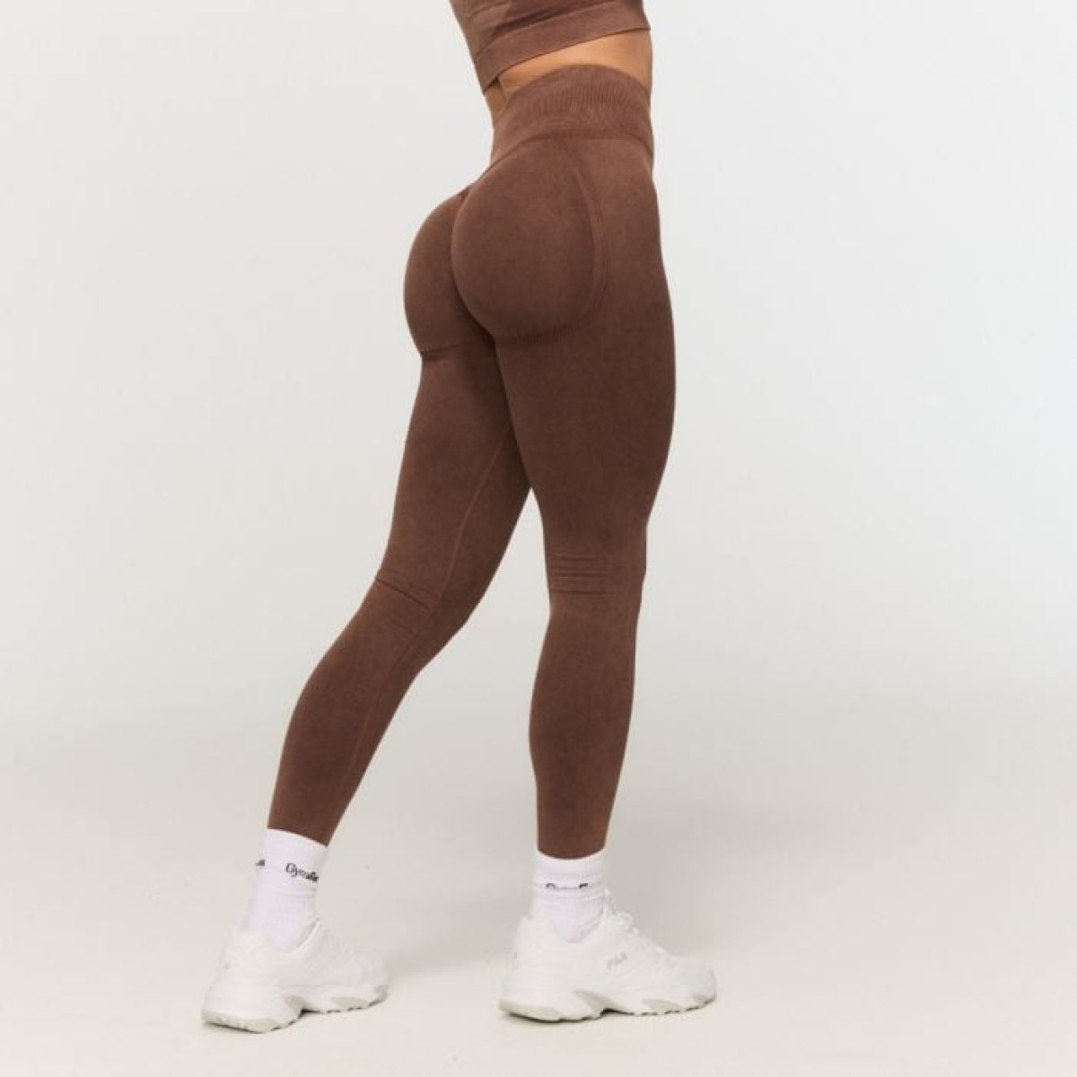 GymBeam Dámske bezšvové legíny Fierce Brown S · záber 1