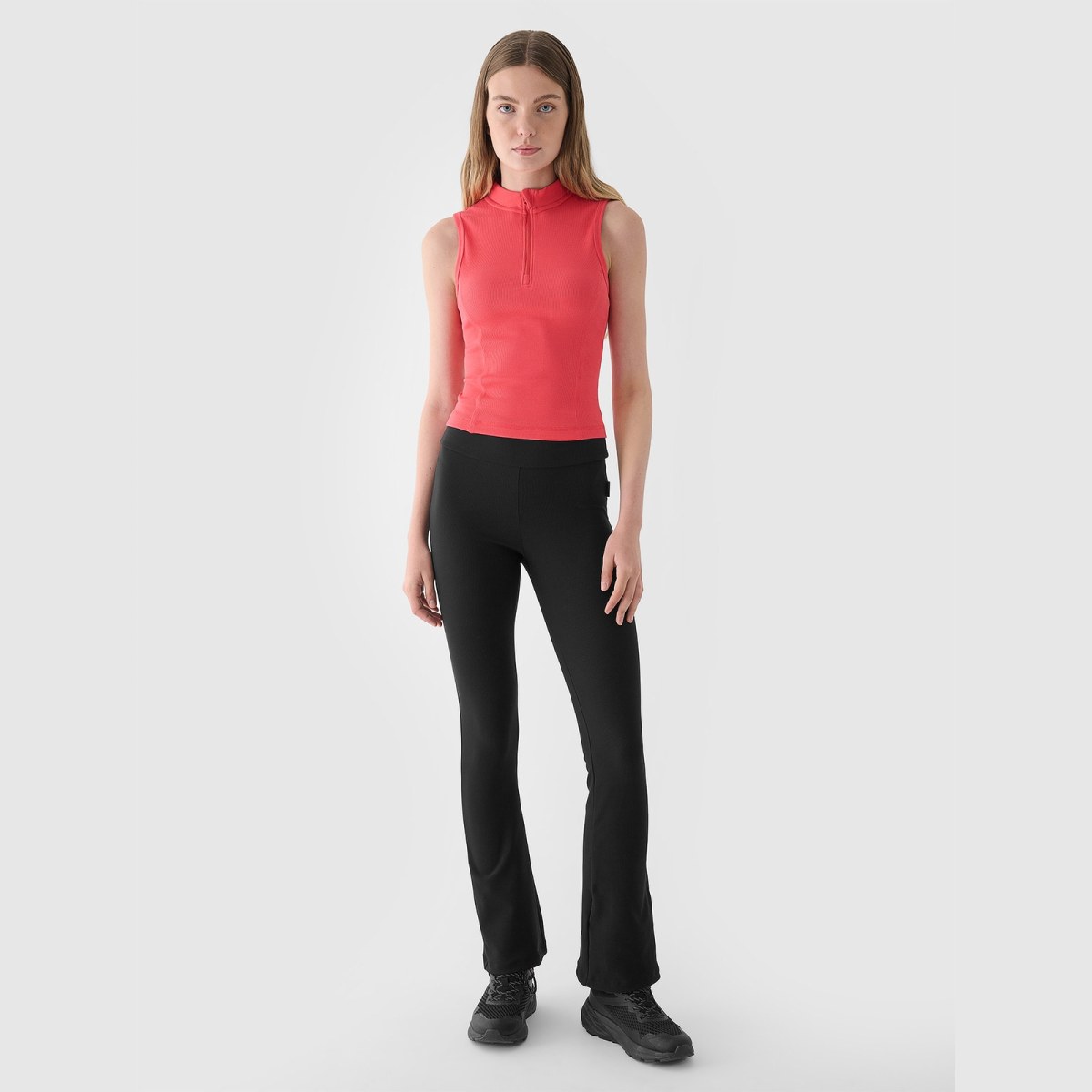 Dámsky slim top z rebrovaného materiálu - červený · záber 2