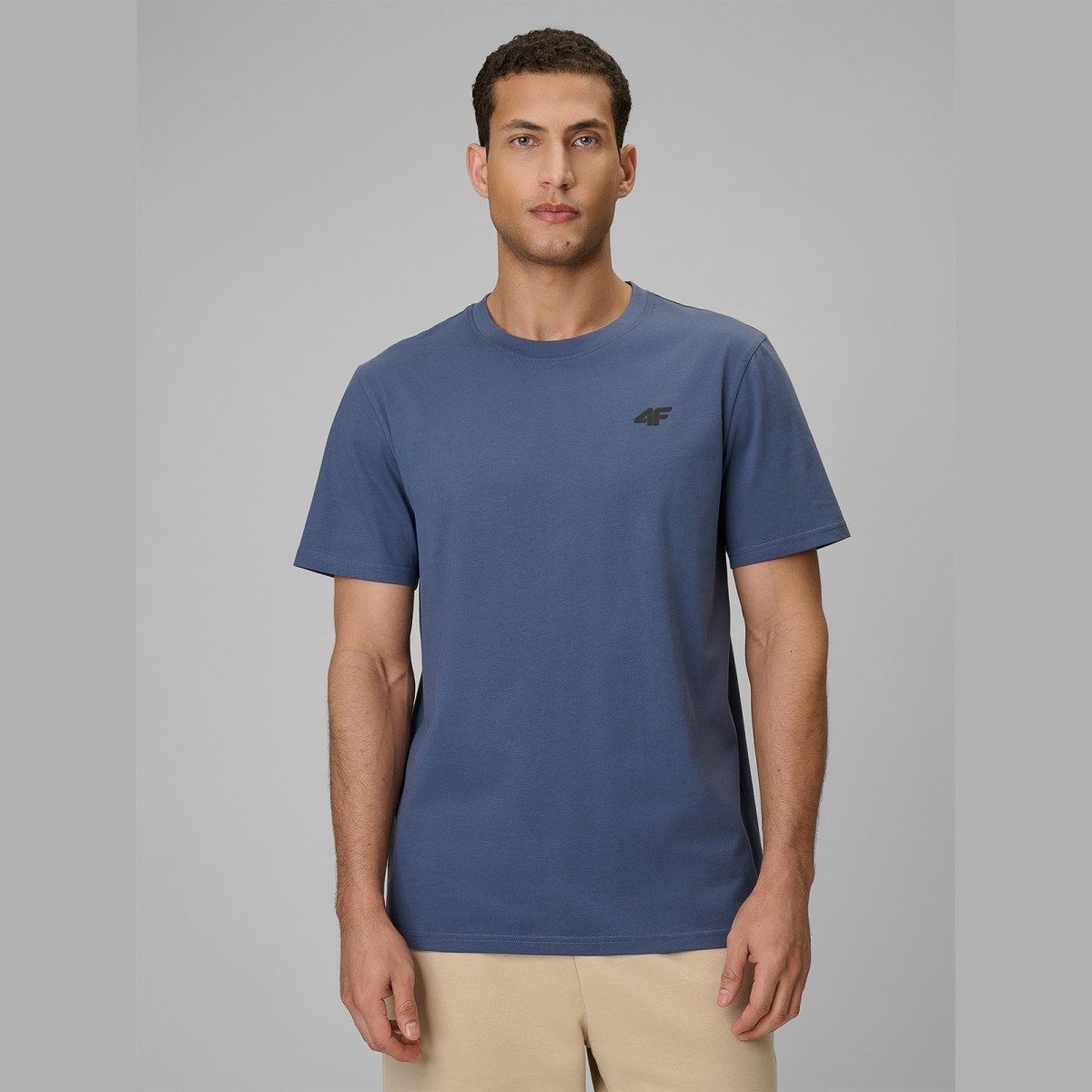 T-shirt regular jednofarebný pánsky - tmavomodrý · záber 3