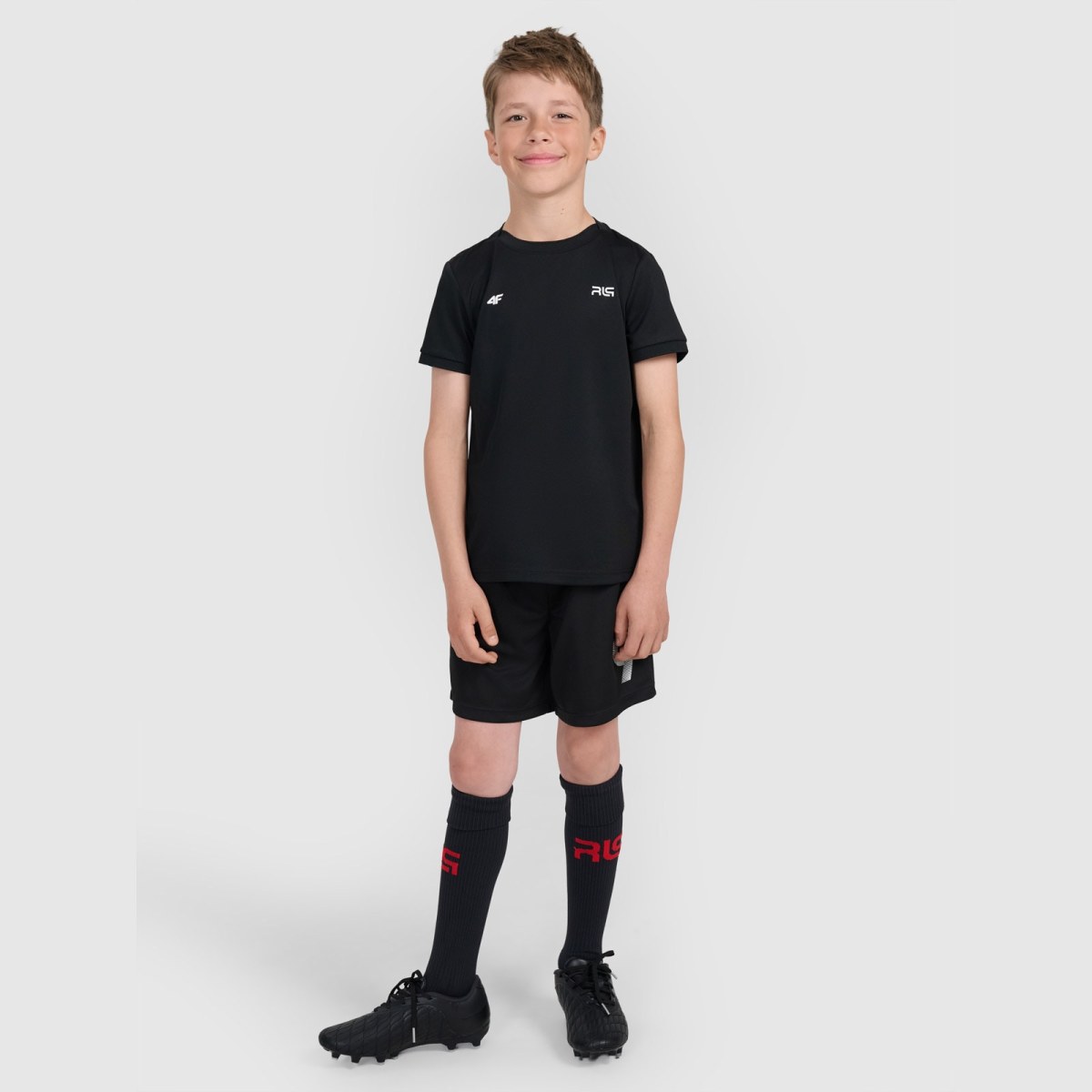 Detské športové šortky 4F JUNIOR x Robert Lewandowski - čierne · záber 1