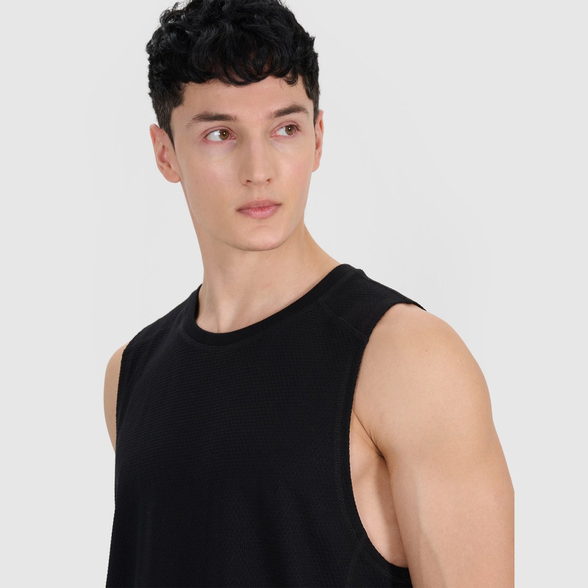 Pánske oversize tielko - čierne · záber 2