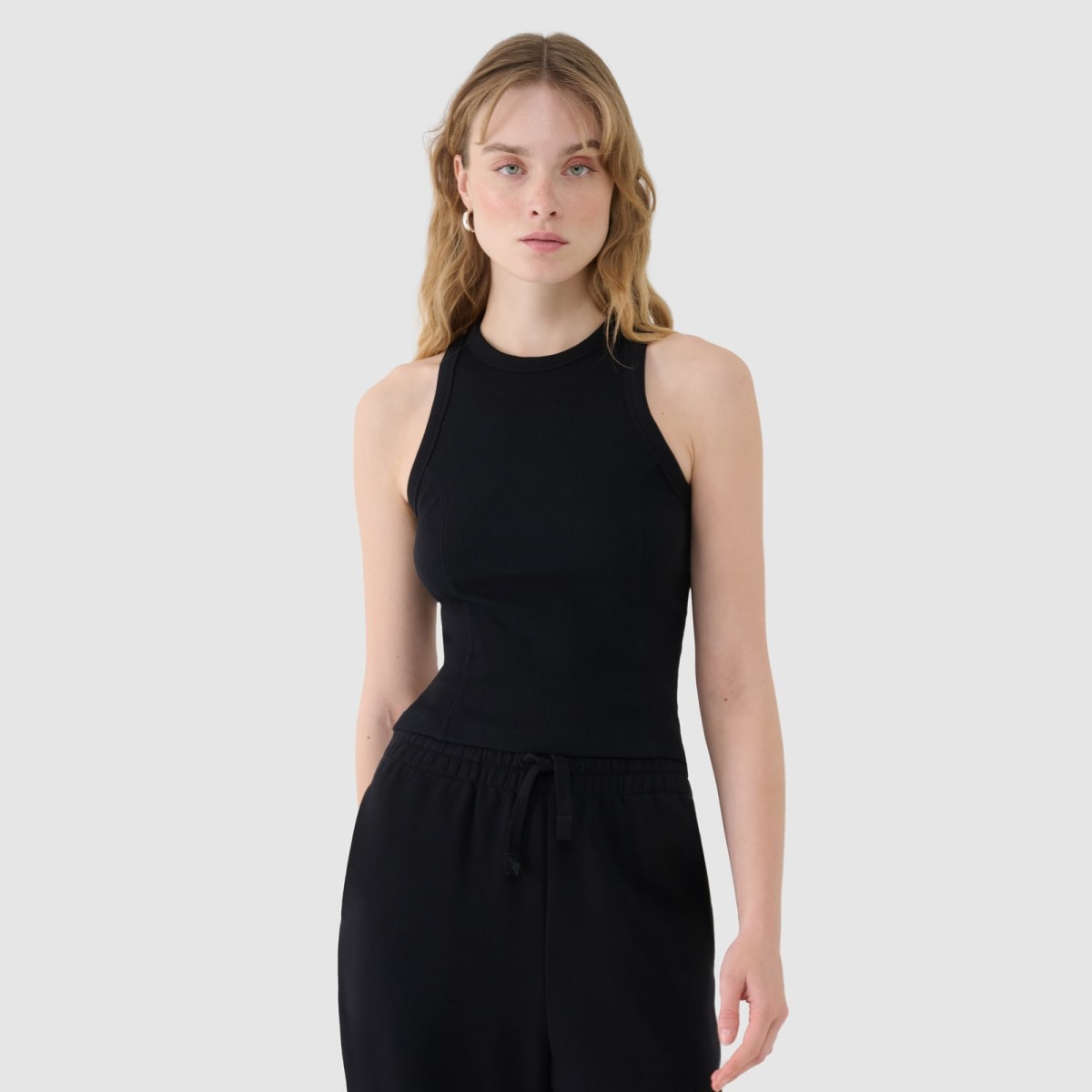 Dámsky slim top z rebrovaného materiálu - čierny · záber 2