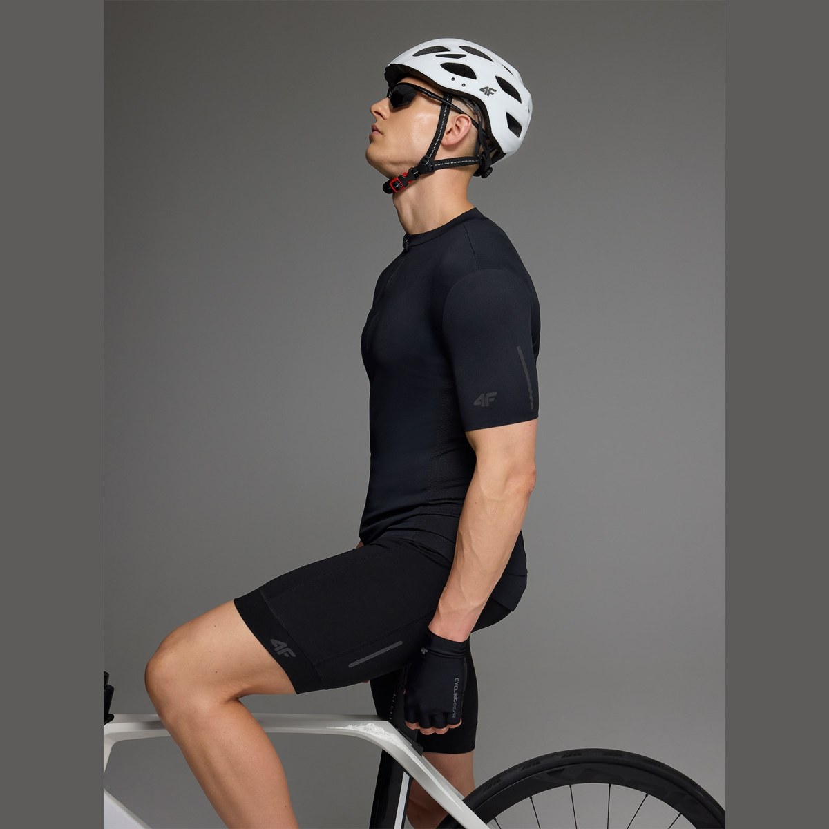 Pánsky cyklistický dres - čierny · záber 1