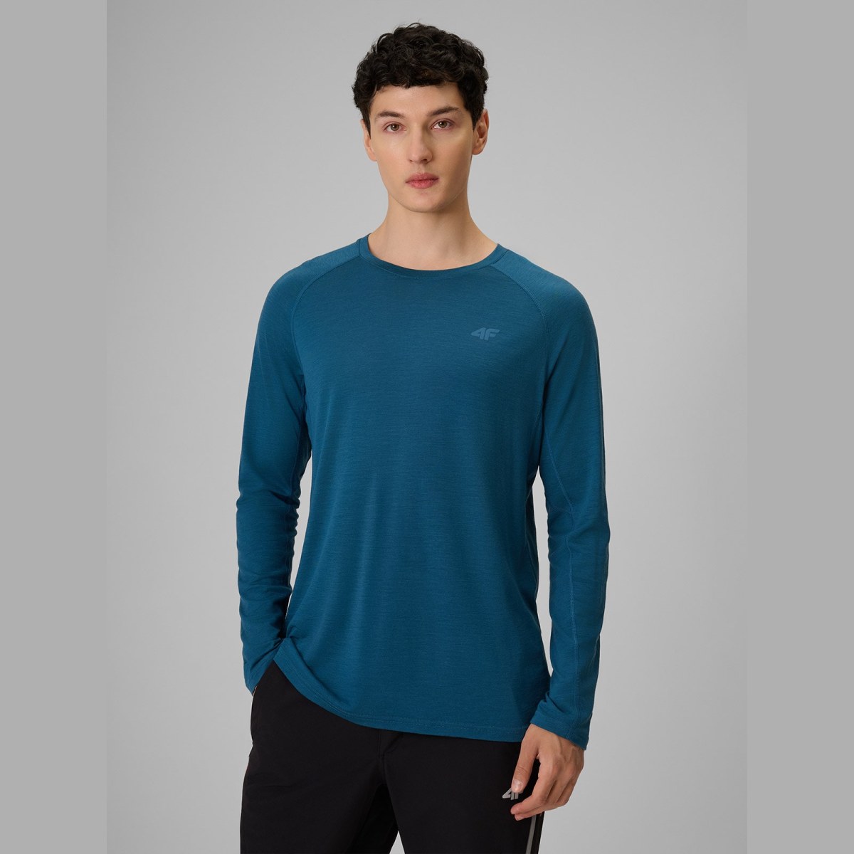 Trekkingové rýchloschnúce merino longsleeve pánske - tyrkysové · záber 1