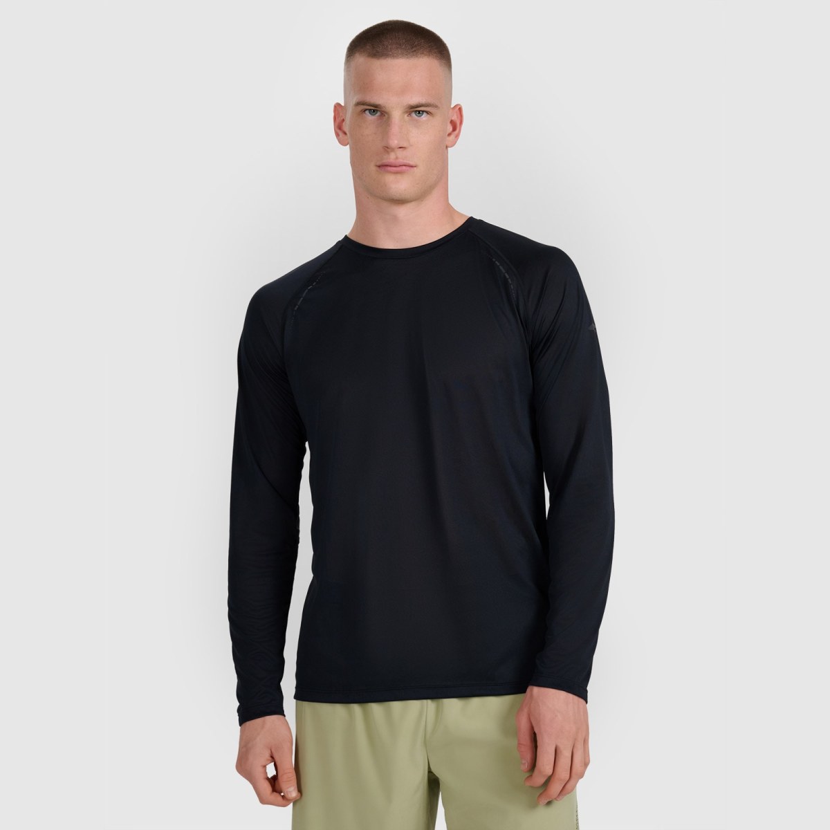 Pánsky rýchloschnúci bežecký longsleeve - čierny · záber 1