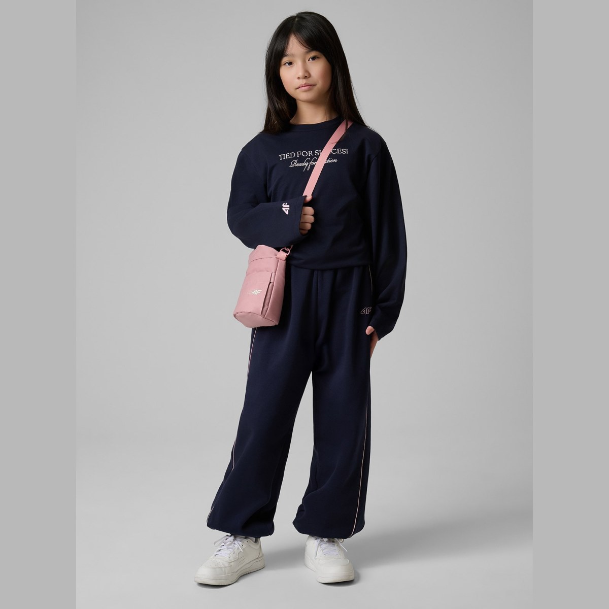 Dievčenský loose longsleeve s potlačou - tmavomodrý · záber 1