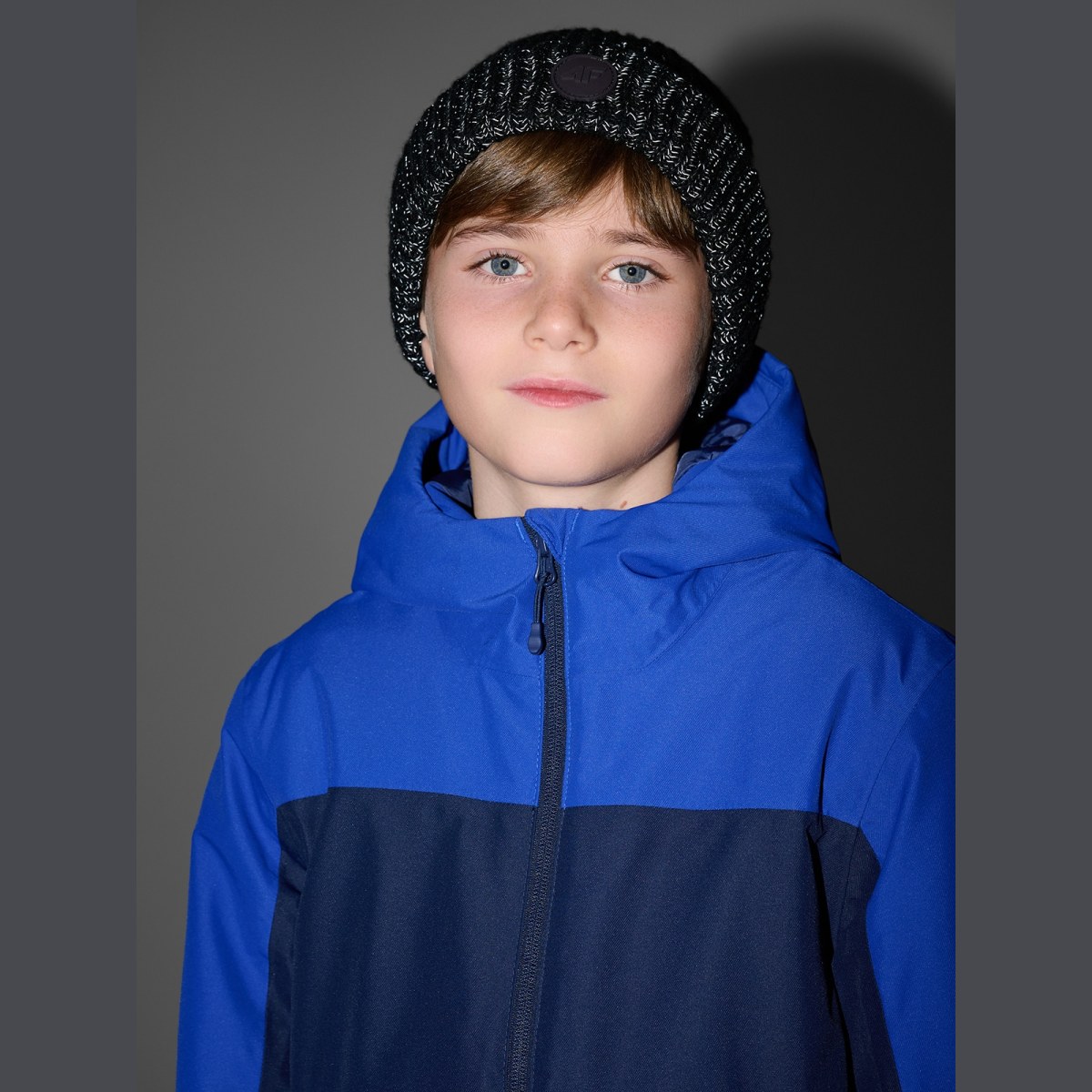 Chlapčenská beanie čiapka - čierna · záber 1