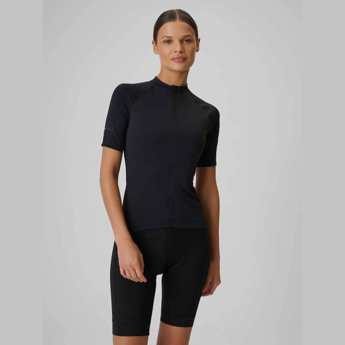 Dámsky cyklistický dres - čierny · záber 1