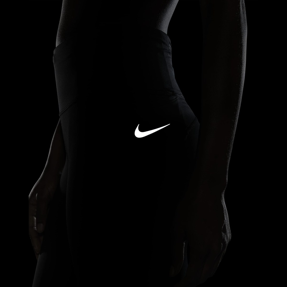 Nike Epic Fast 3/4 W - Veľkosť: S | Farba: Čierna · záber 5