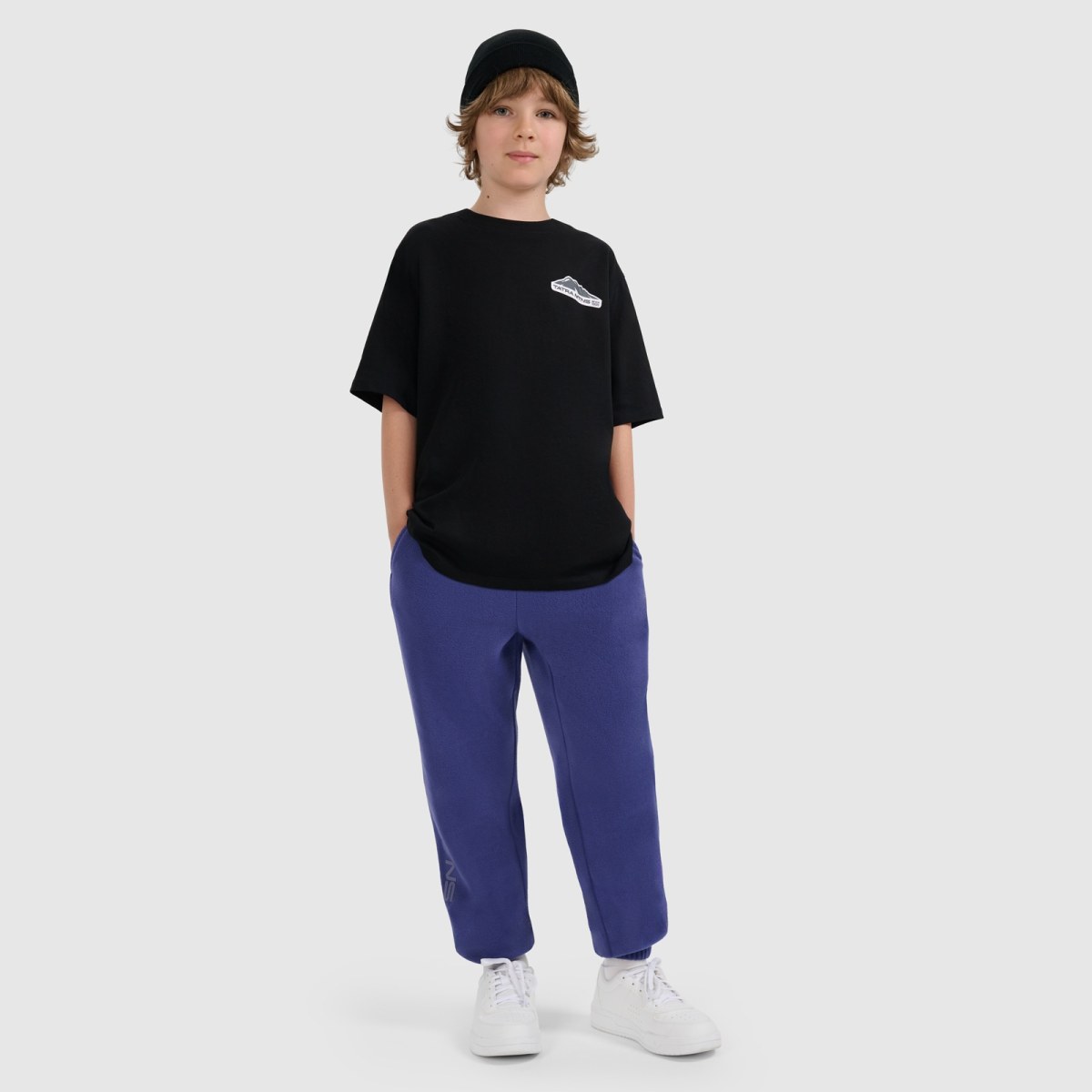 Oversize tričko s potlačou chlapčenské - čierne · záber 2
