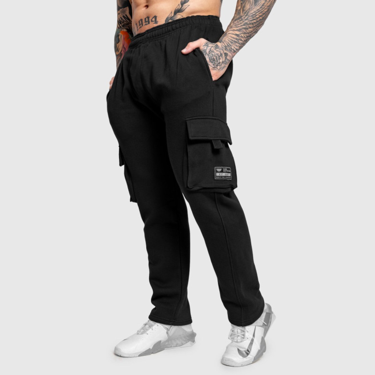 Pánske tepláky Iron Aesthetics Utility, čierne · záber 1