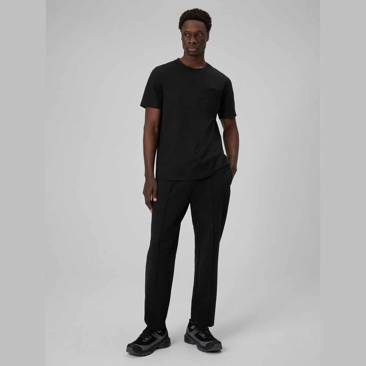 T-shirt regular hladký pánsky - čierny · záber 10