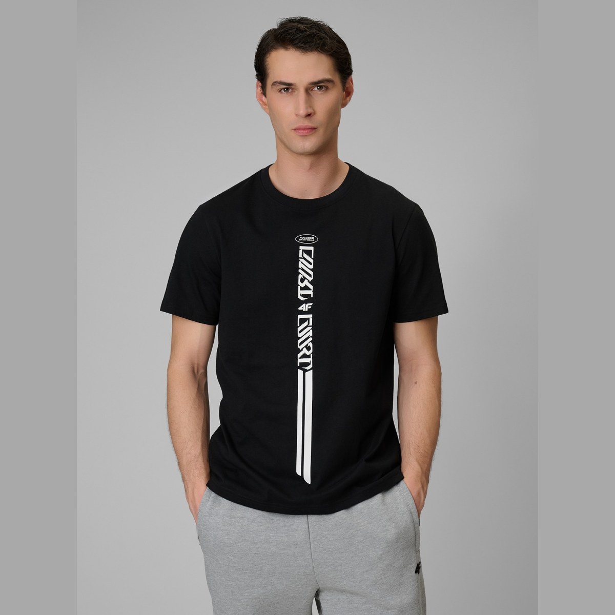 T-shirt regular s potlačou pánsky - čierny · záber 7