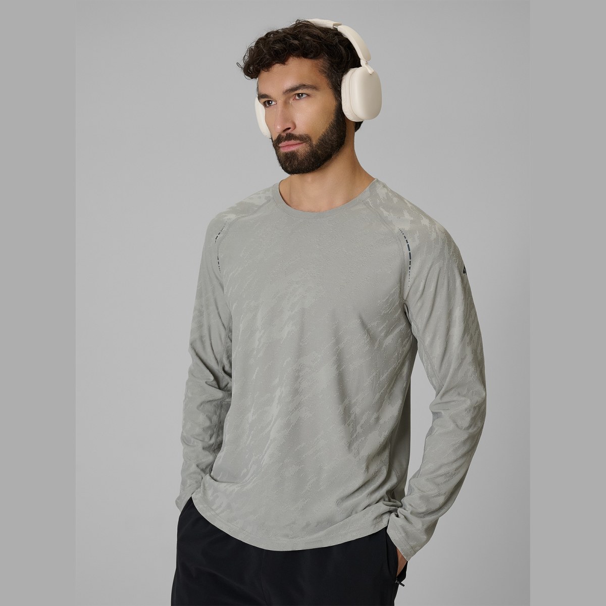 Rýchloschnúci bežecký longsleeve pánsky - sivý · záber 1
