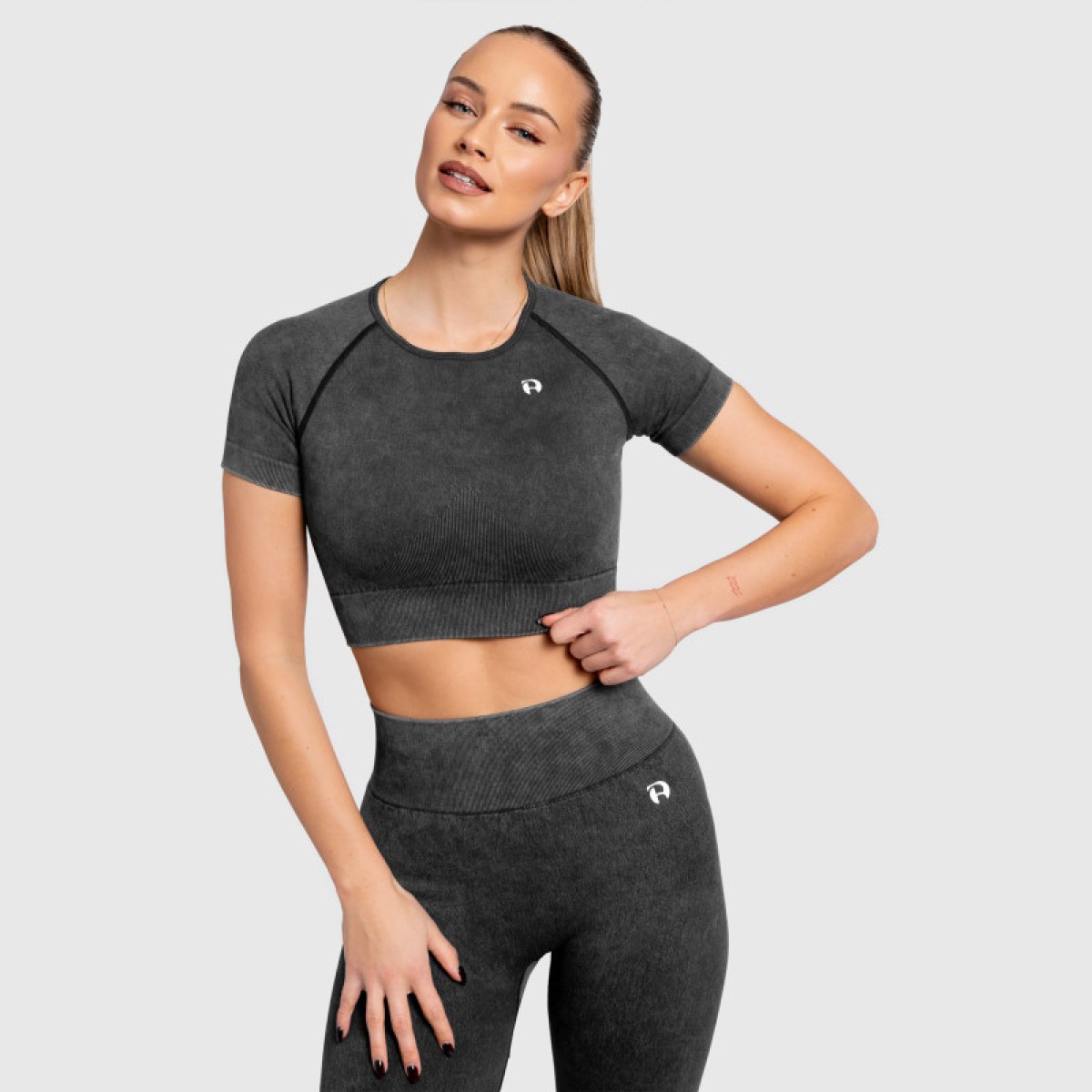 Dámsky crop top Iron Aesthetics Faded, washed black · záber 3